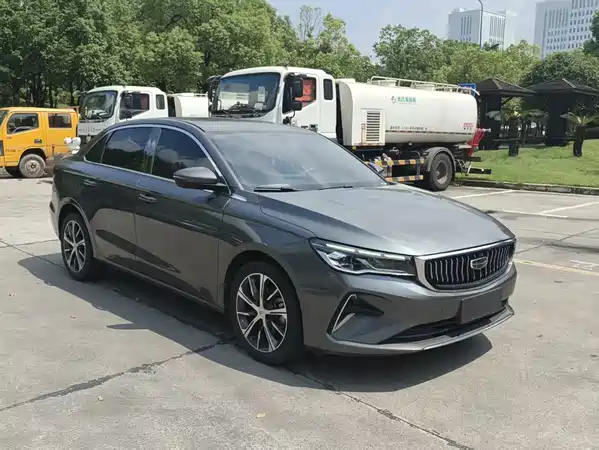 Geely Emgrand 2023
