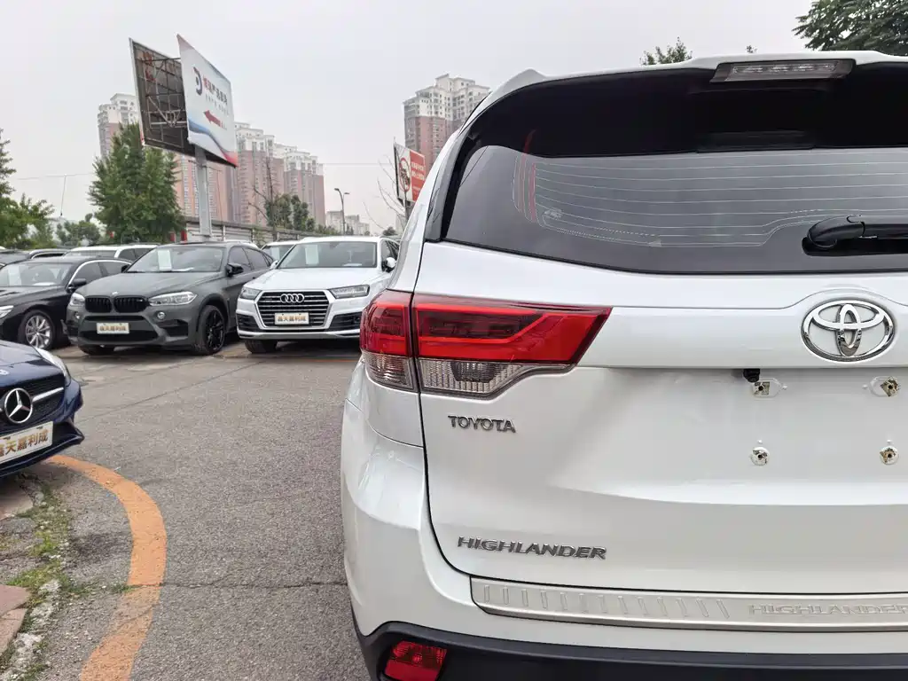 Toyota Highlander 2020