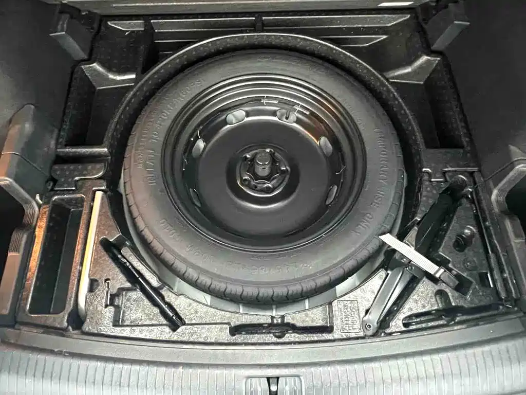 Volkswagen Tiguan L 2023 — фото 17