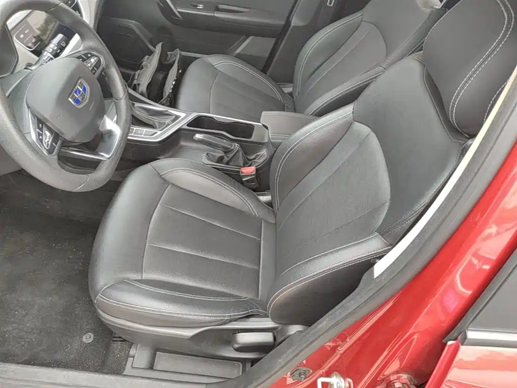 Geely Vision X3 2020 — фото 15