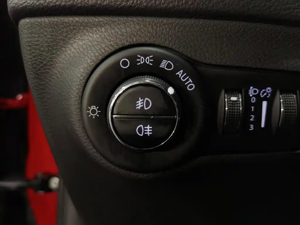 Jeep Compass 2017 — фото 21