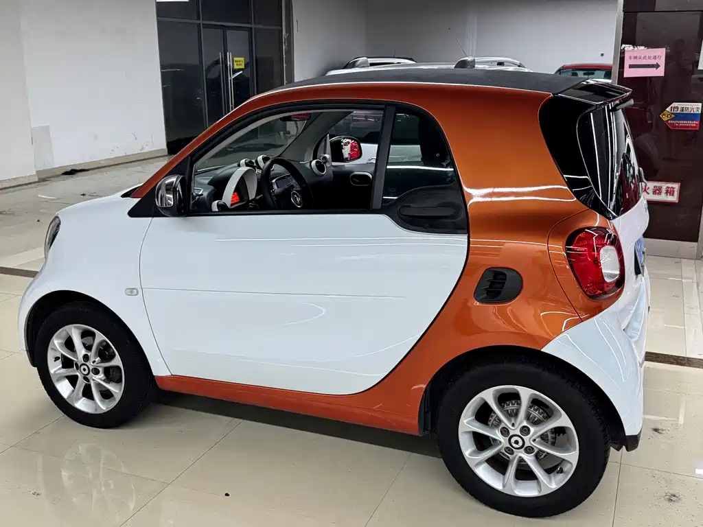 smart fortwo 2017 — фото 3