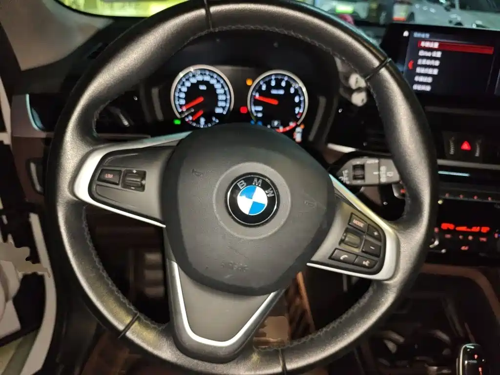 BMW X1 2020 — фото 11