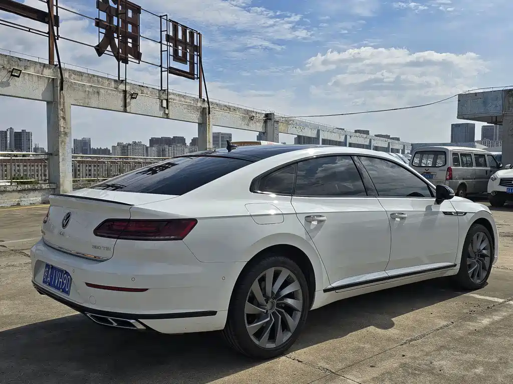 Volkswagen CC 2024