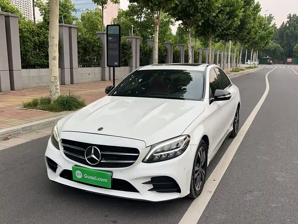 Mercedes-Benz C-Class 2020