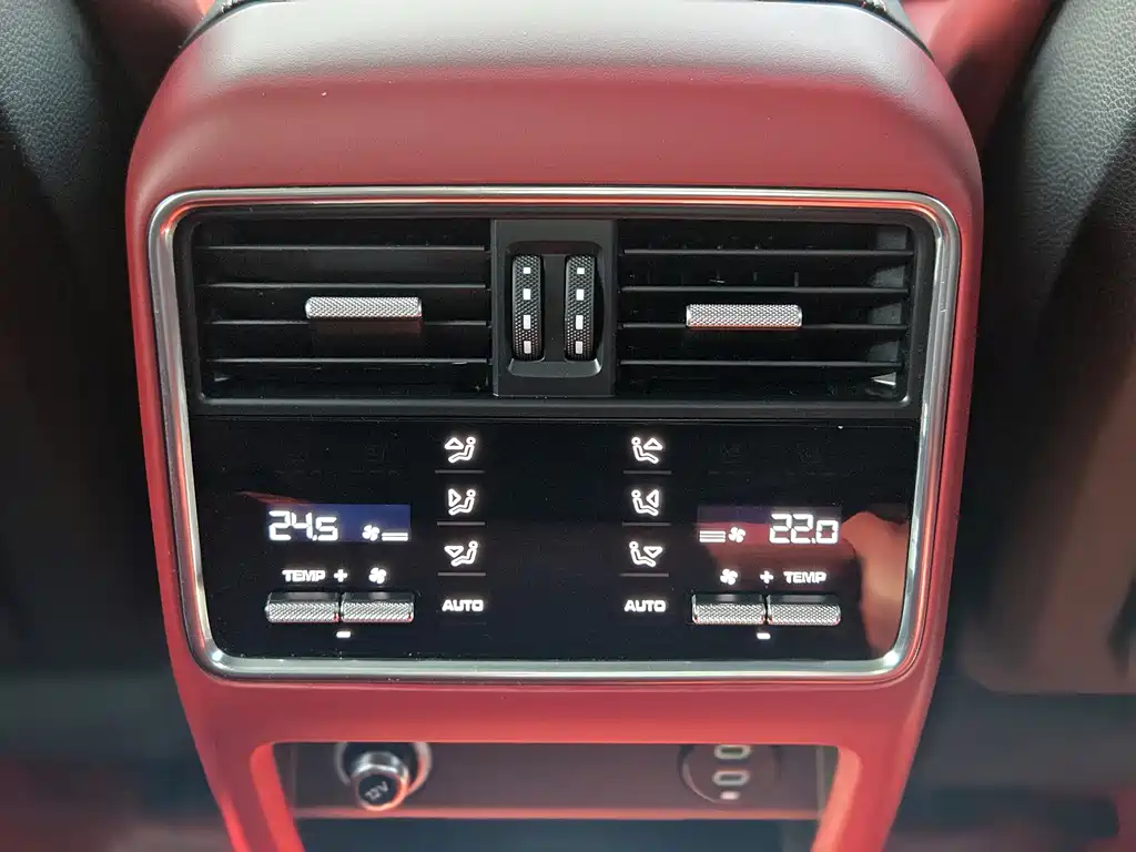 Porsche Cayenne 2022 — фото 17