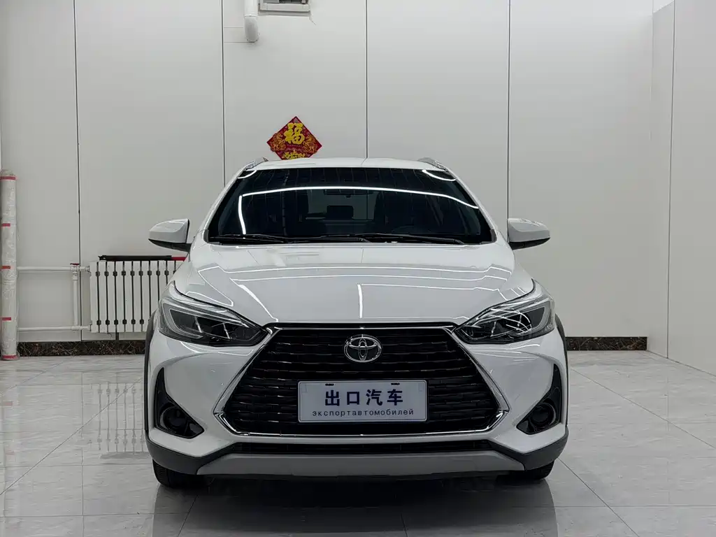 Toyota Yaris L 2023