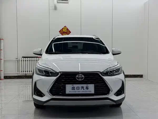 Toyota Yaris L 2023
