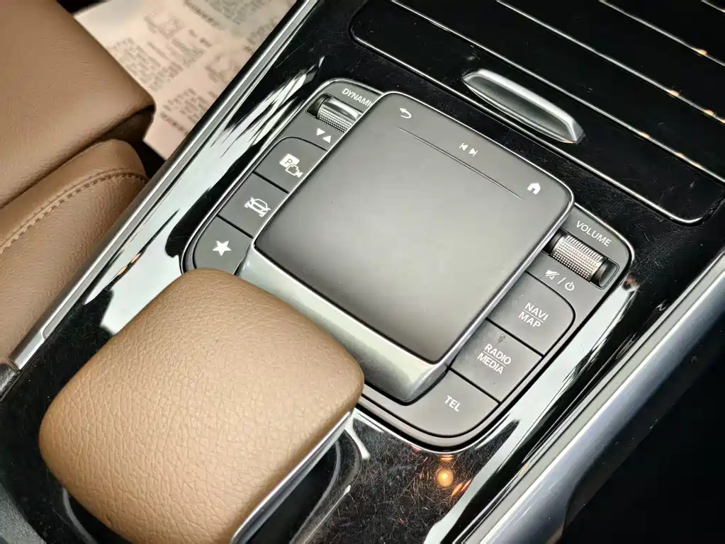 Mercedes-Benz GLB 2020 — фото 13