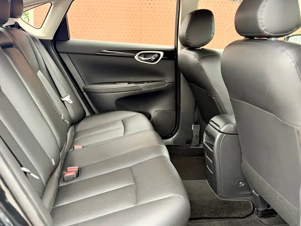 Nissan Sylphy 2019 — фото 18