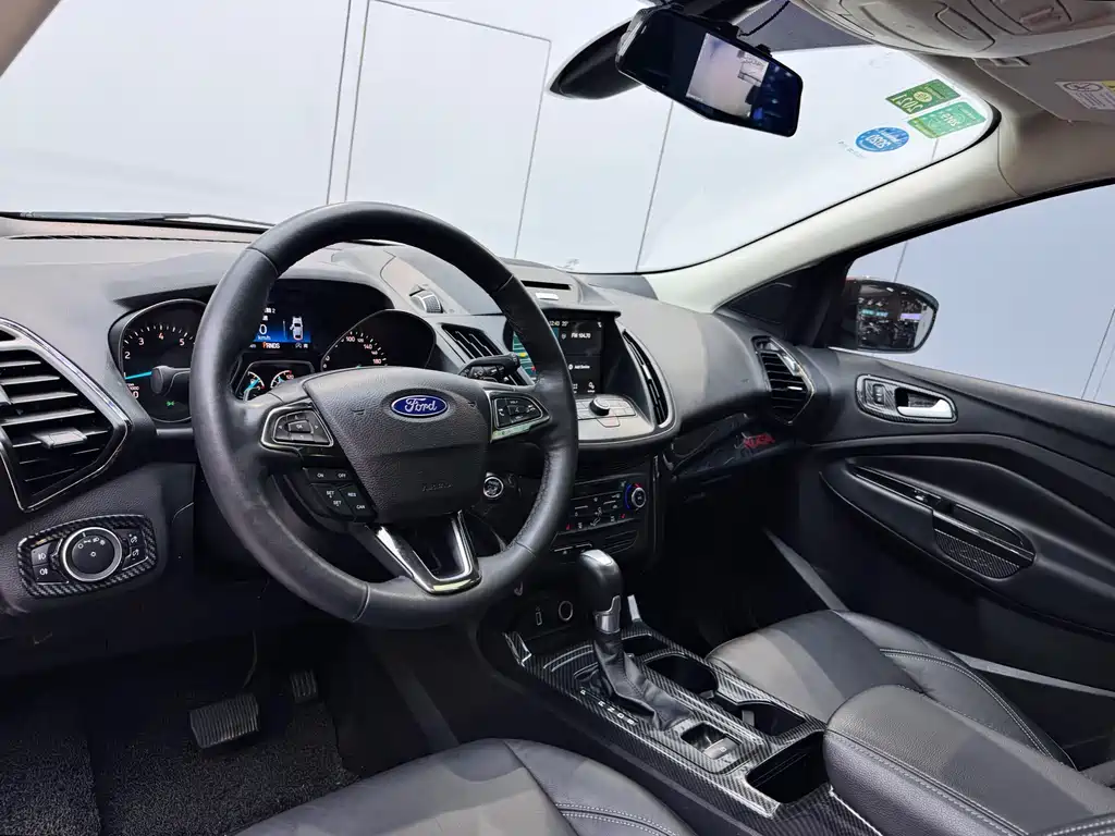 Ford Kuga 2017 — фото 16