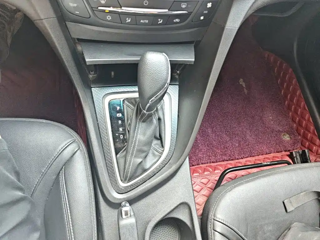 Buick Excelle 2019 — фото 14