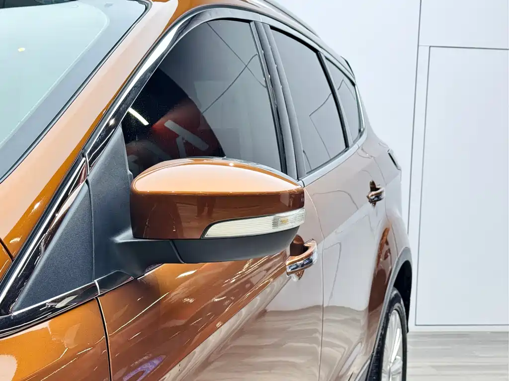 Ford Kuga 2017 — фото 27