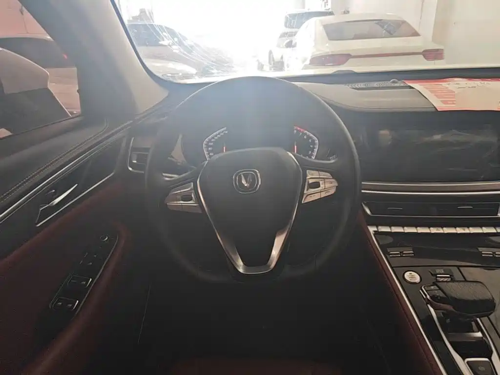 Changan CS85 COUPE 2020 — фото 11