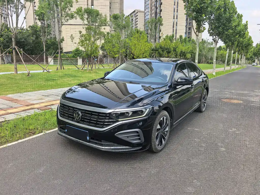Volkswagen Passat 2024