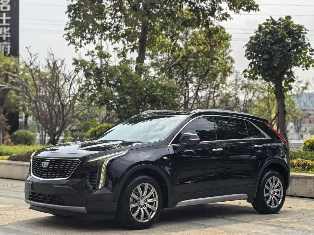 Cadillac XT4 2020 — фото 1