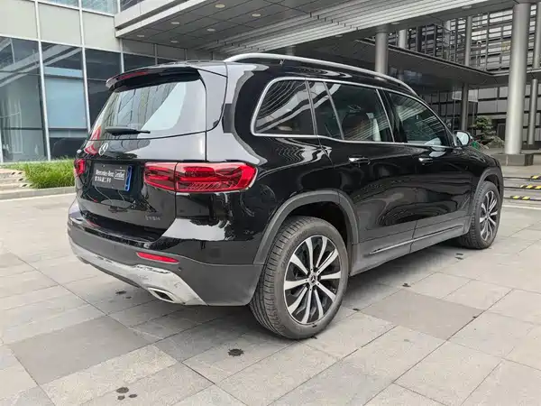 Mercedes-Benz GLB 2025