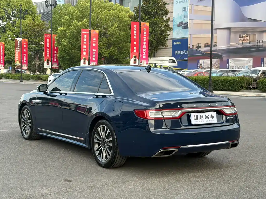 Lincoln Continental 2020 — фото 16