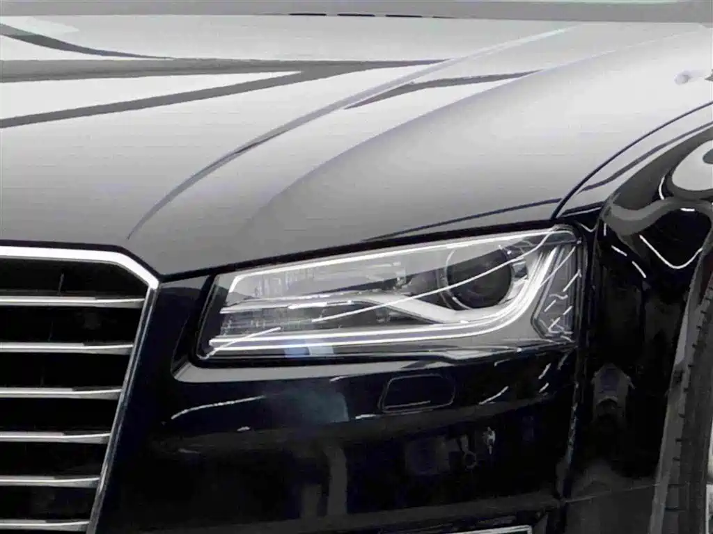 Audi A8 2016 — фото 3