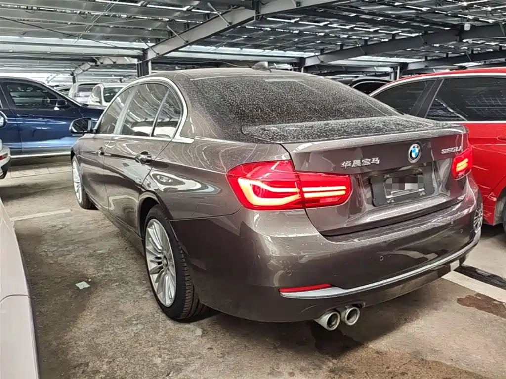 BMW 3 Series 2018 — фото 5