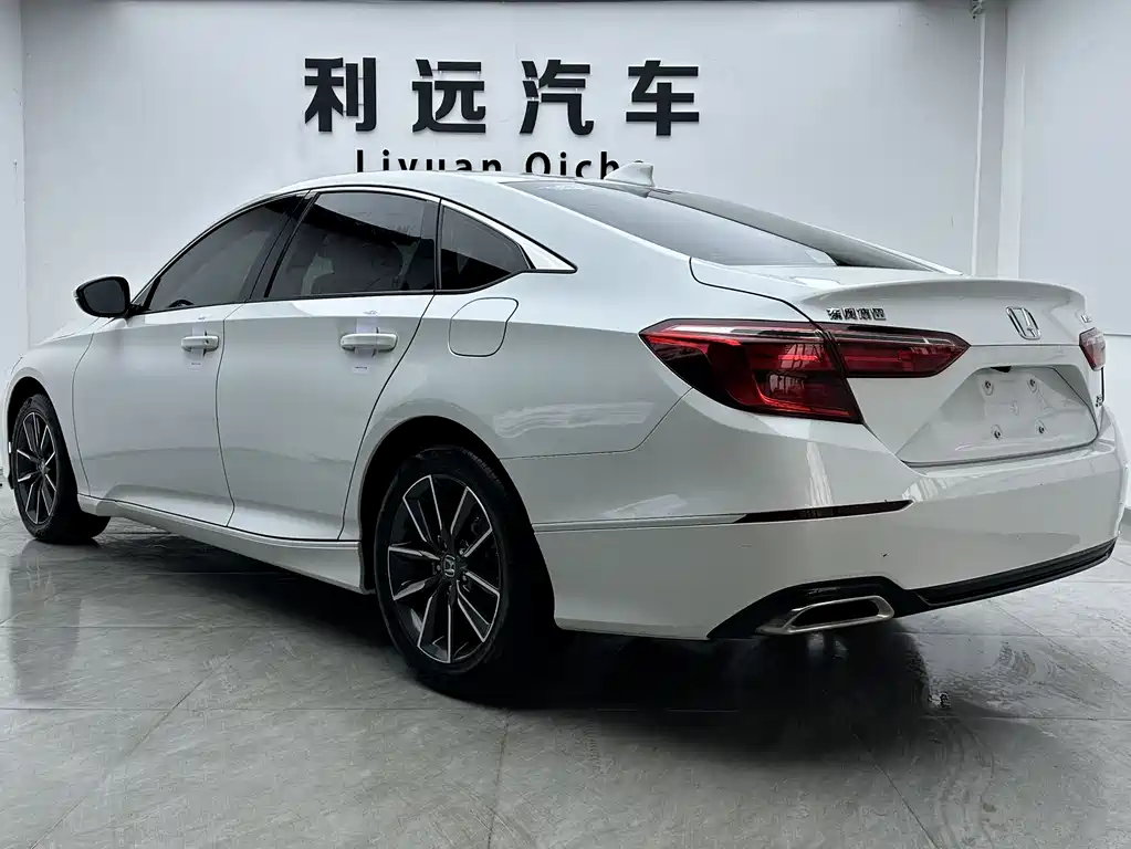 Honda Inspire 2023 — фото 14