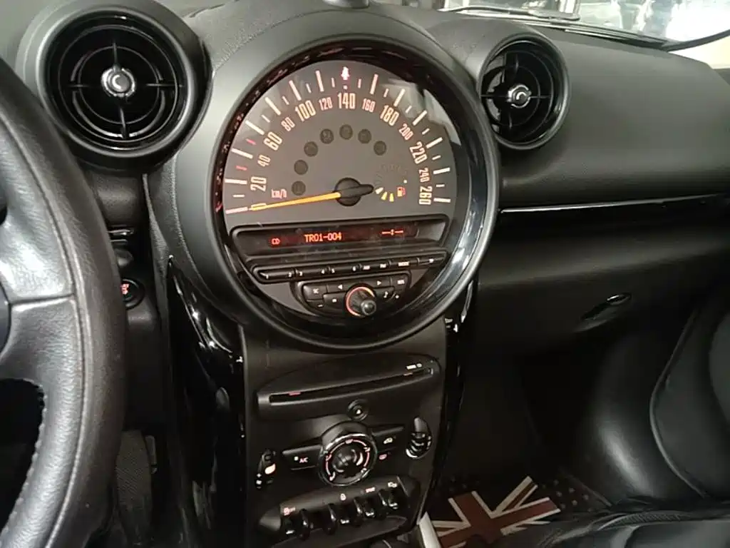 MINI Countryman 2015 — фото 13