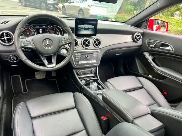 Mercedes-Benz CLA 2017