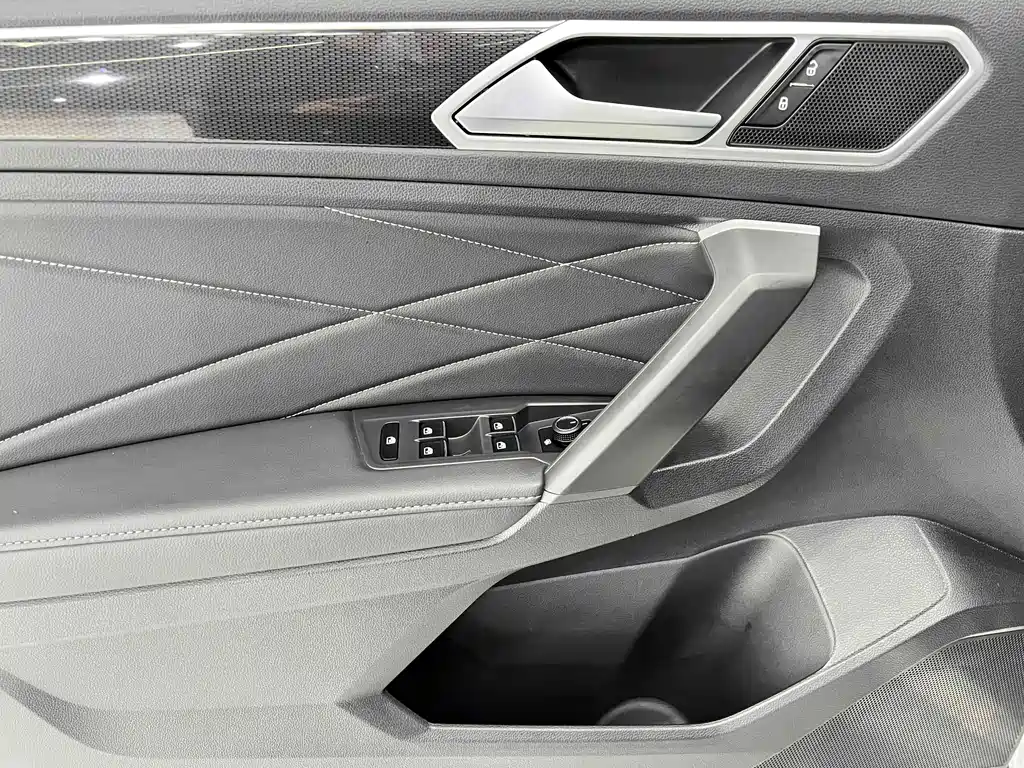 Volkswagen Tiguan L 2023