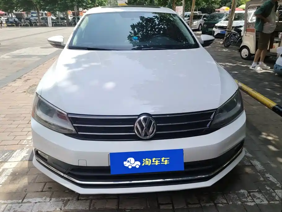 Volkswagen Sagitar 2017