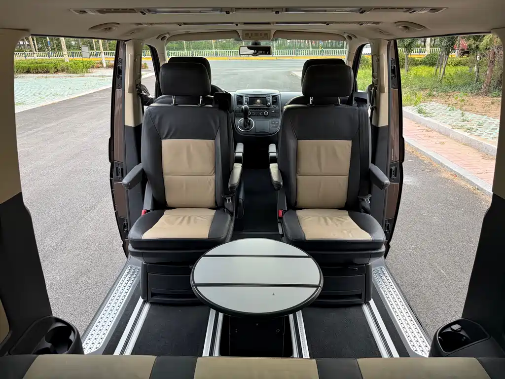 Volkswagen Multivan 2015