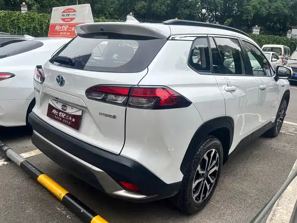 Toyota Frontlander 2023