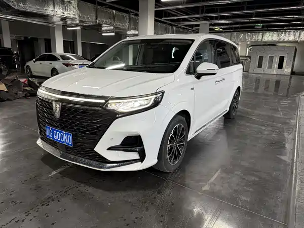 Roewe iMAX8 2021