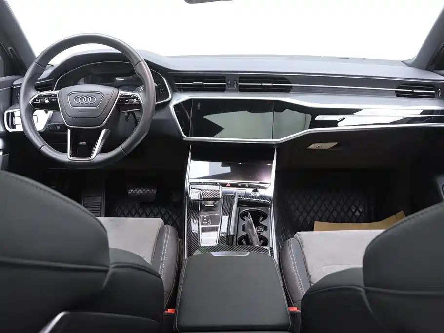 Audi A6L 2023 — фото 28