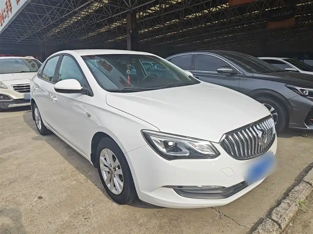 Buick Excelle 2017 — фото 4