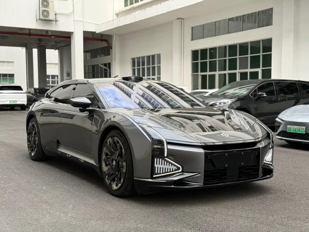 HiPhi Z 2023