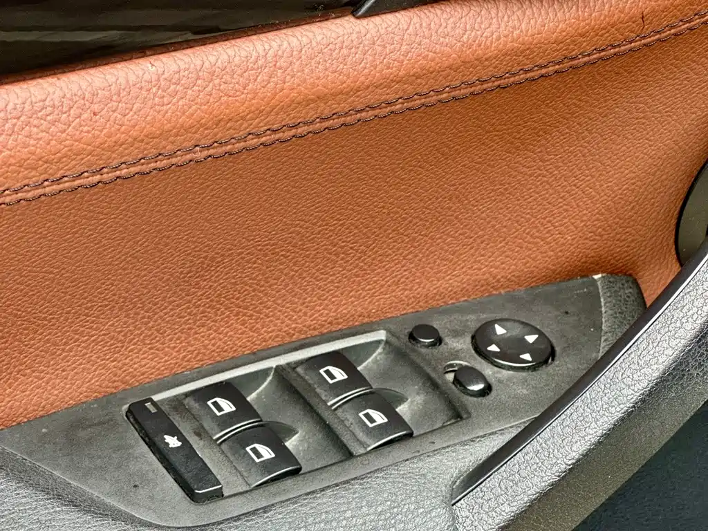 BMW X1 2013 — фото 23