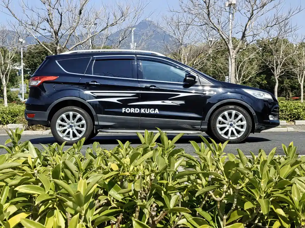 Ford Kuga 2013 — фото 7
