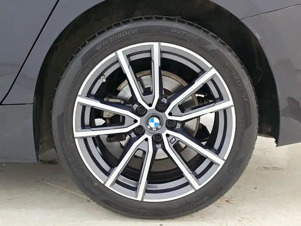 BMW 3 Series 2023 — фото 16