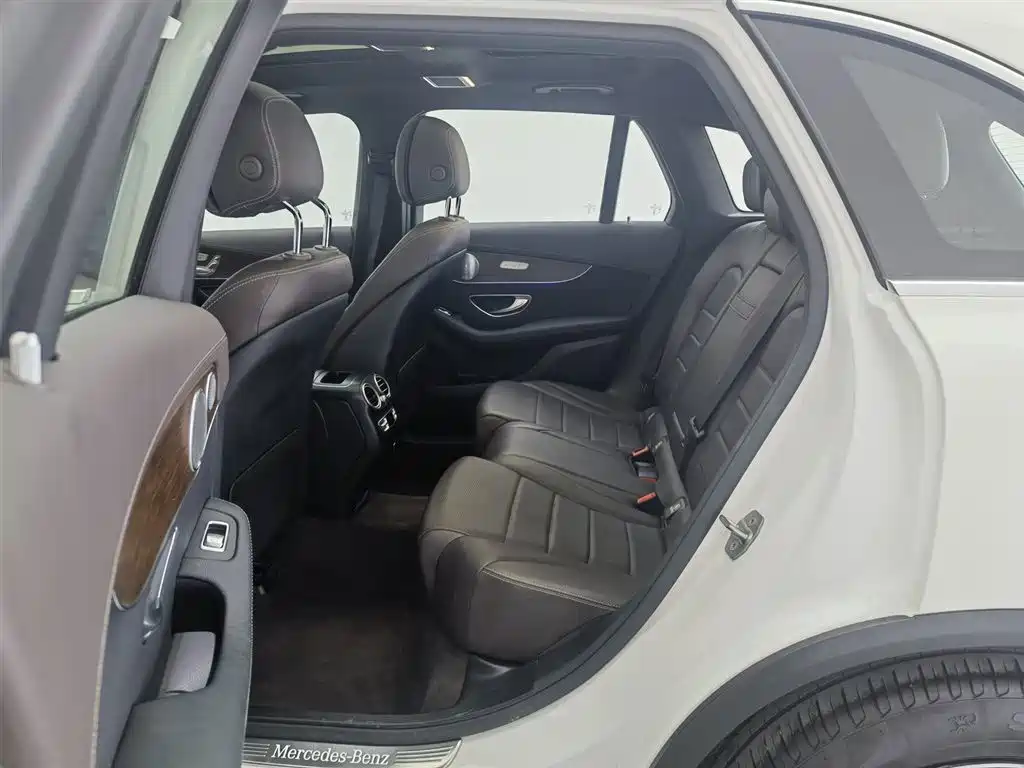 Mercedes-Benz GLC 2020 — фото 15