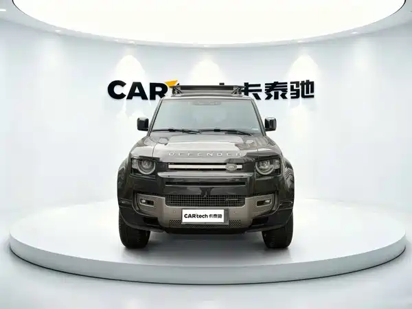 Land Rover Defender 2022