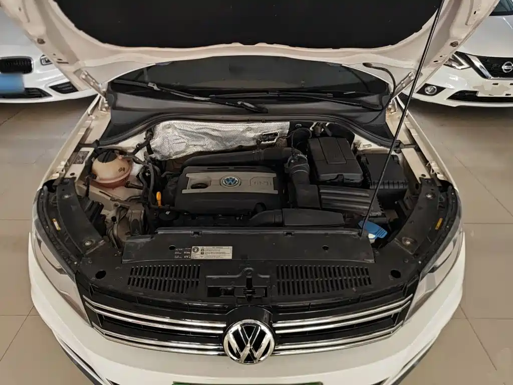 Volkswagen Tiguan 2016 — фото 16