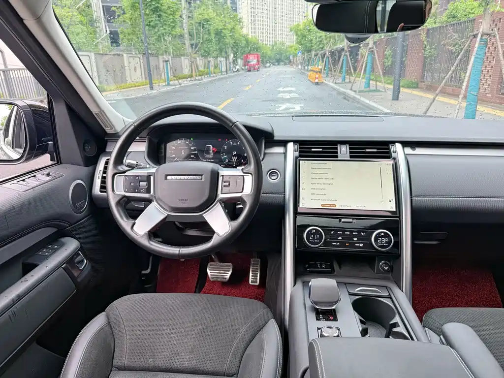 Land Rover Discovery 2021 — фото 9
