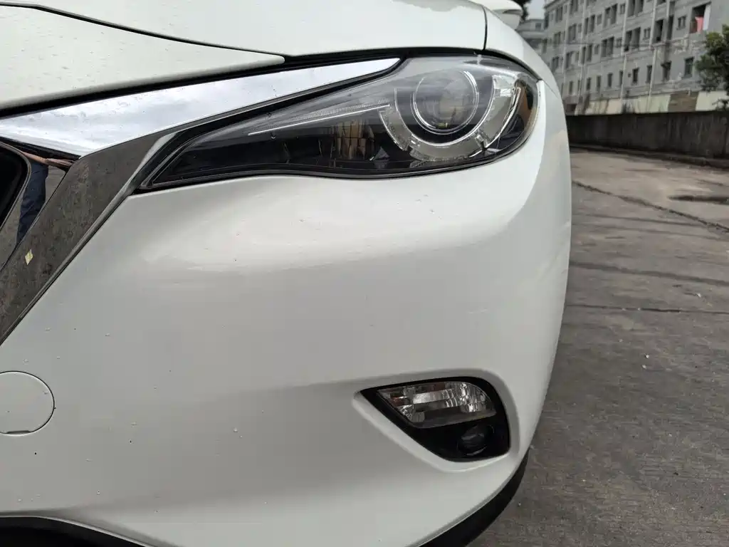 Mazda CX-4 2018 — фото 12