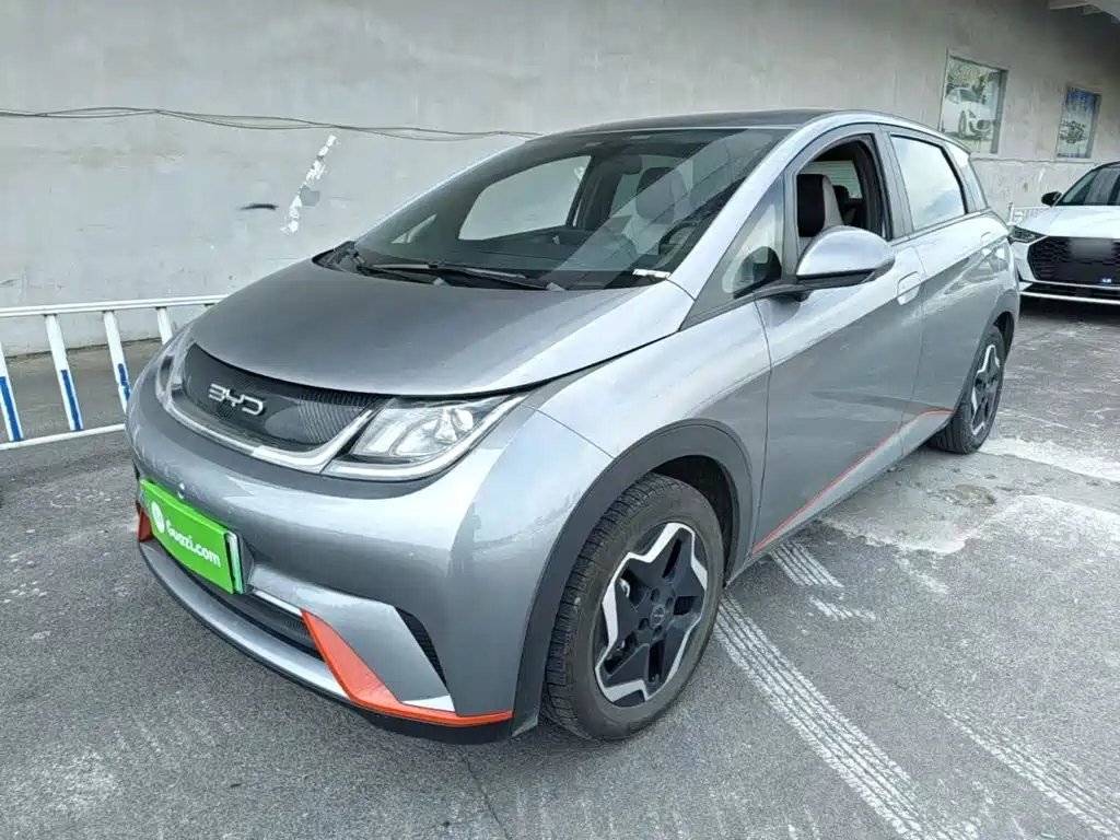 BYD Dolphin 2023