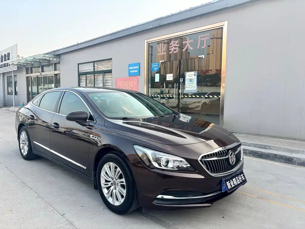 Buick LaCrosse 2018 — фото 2