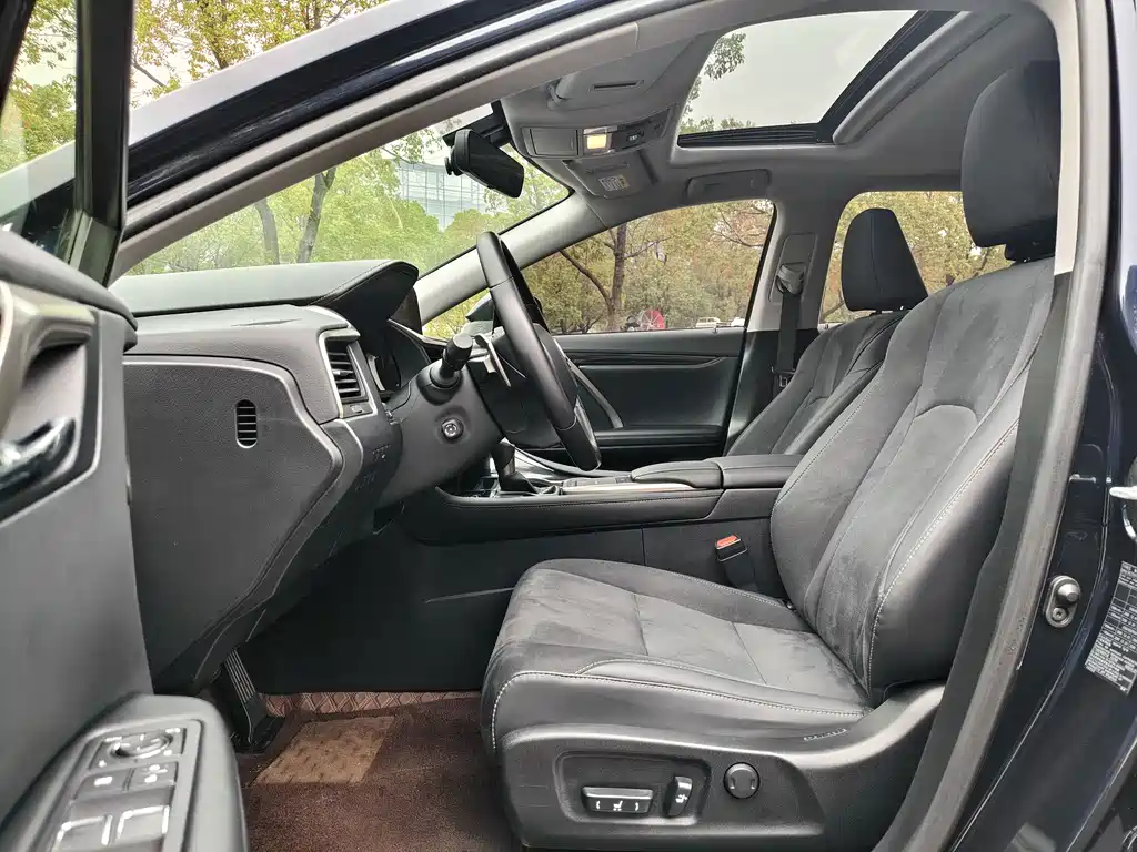 Lexus RX 2022 — фото 12