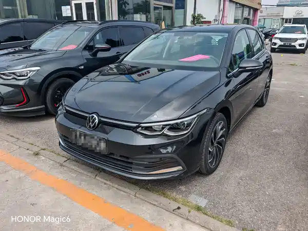 Volkswagen Golf 2023