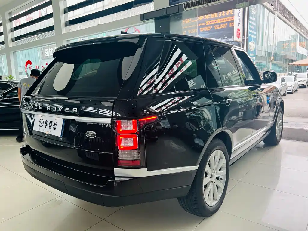 Land Rover Range Rover 2018 — фото 19