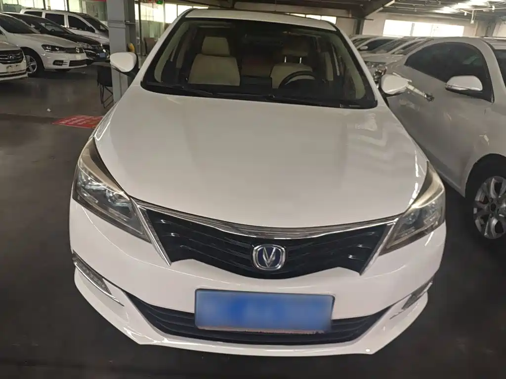 Changan Yuexiang V7 2017 — фото 4