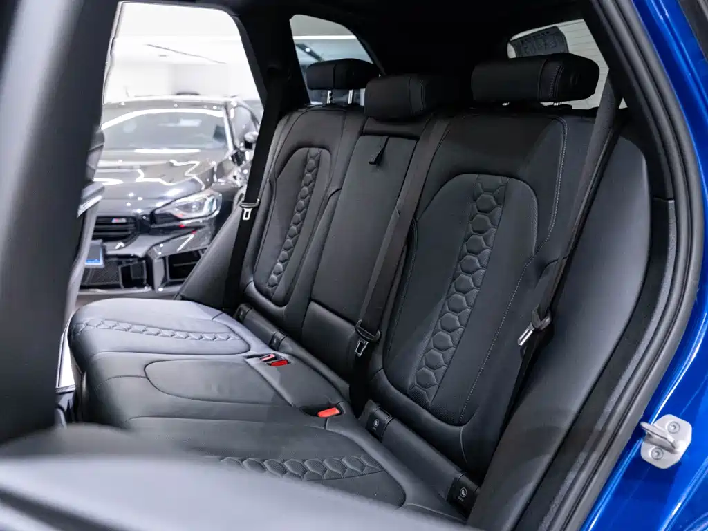 BMW X5 M 2022 — фото 17
